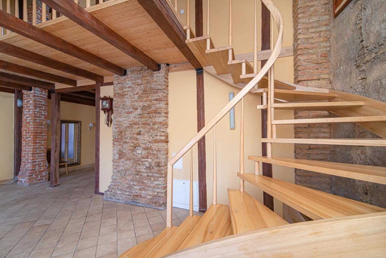 Spacious 2-Bedroom Apartment With Sauna In Vilnius Old Town By Urban Rent Kültér fotó